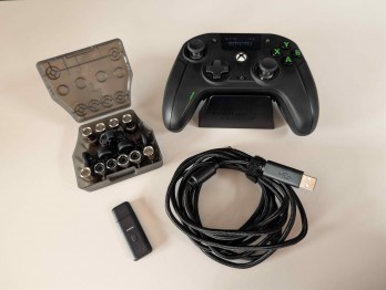 nacon-la-quete-de-la-manette-parfaite-contenu.jpg
