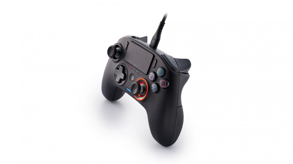 La manette Nacon Revolution Pro Controller 3 est maintenant disponible pour les joueurs Playstation 4 & PC